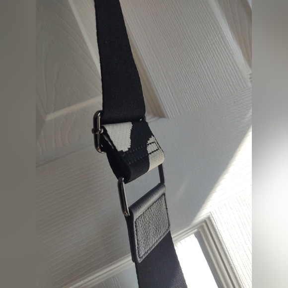 Black Leather CROSSBODY HAND BAG Polka Dot Adjustable Strap 4 Pockets Ear Japan - Picture 12 of 16